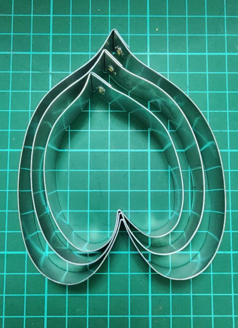 Anthurium cutter