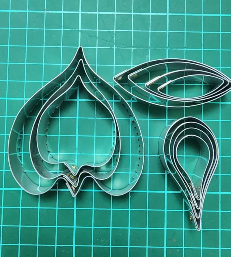 Sunflower cutter set